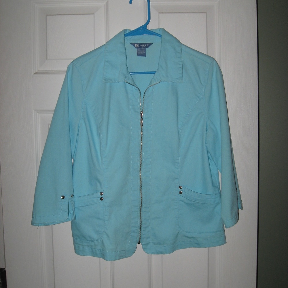 KORET PETITE MEDIUM AQUA ZIP FRONT 3/4 SLEEVE TOP
